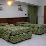 Hotell Octavia 3*