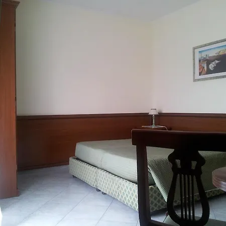 Ξενοδοχείο Octavia 3*