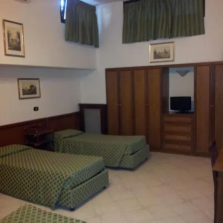 Octavia Ξενοδοχείο 3*