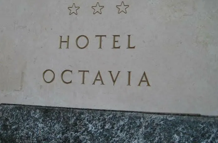 Octavia ホテル